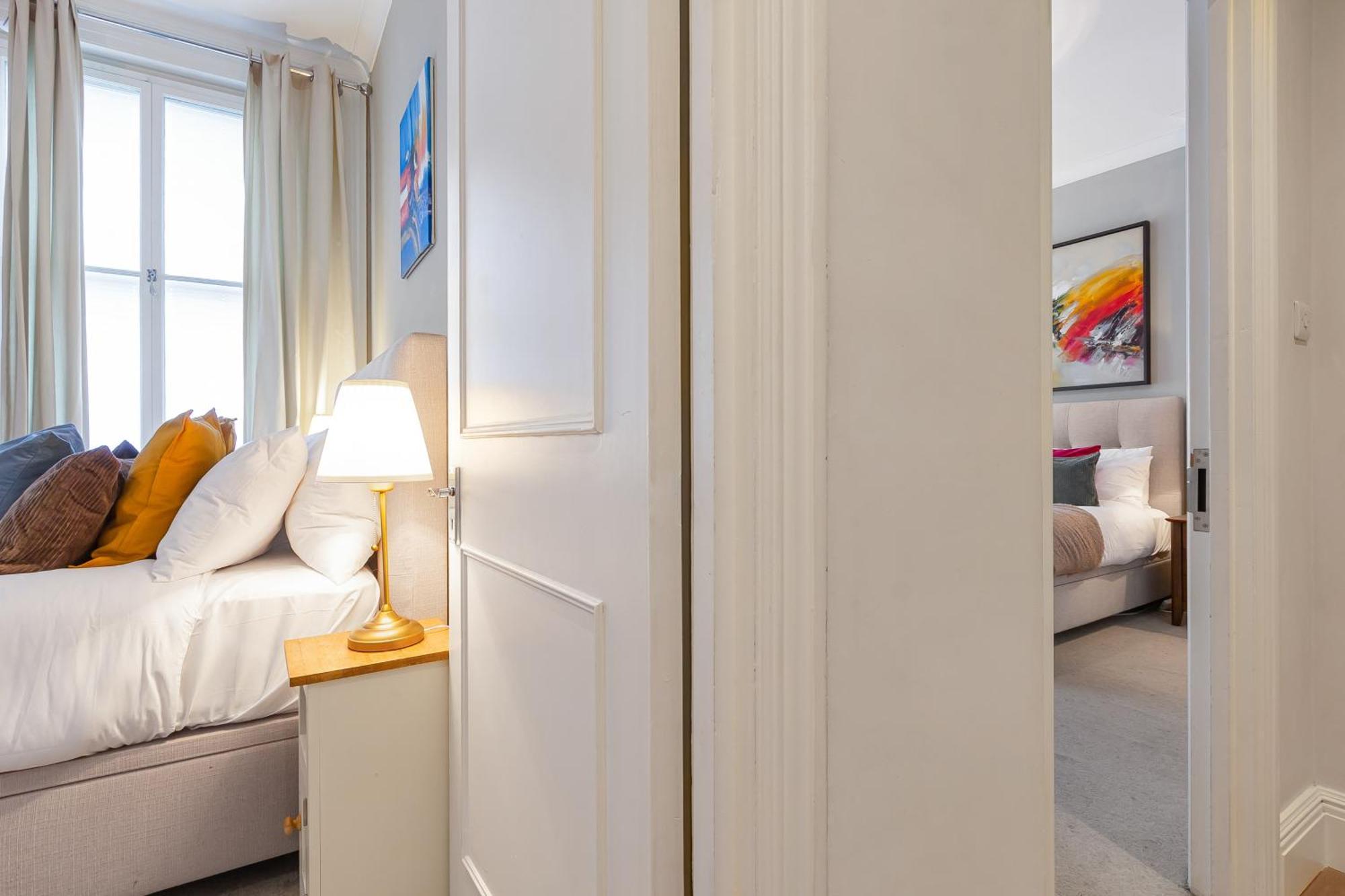 New Luxury 2 Bed 2 Bath Flat E14 Appartamento
