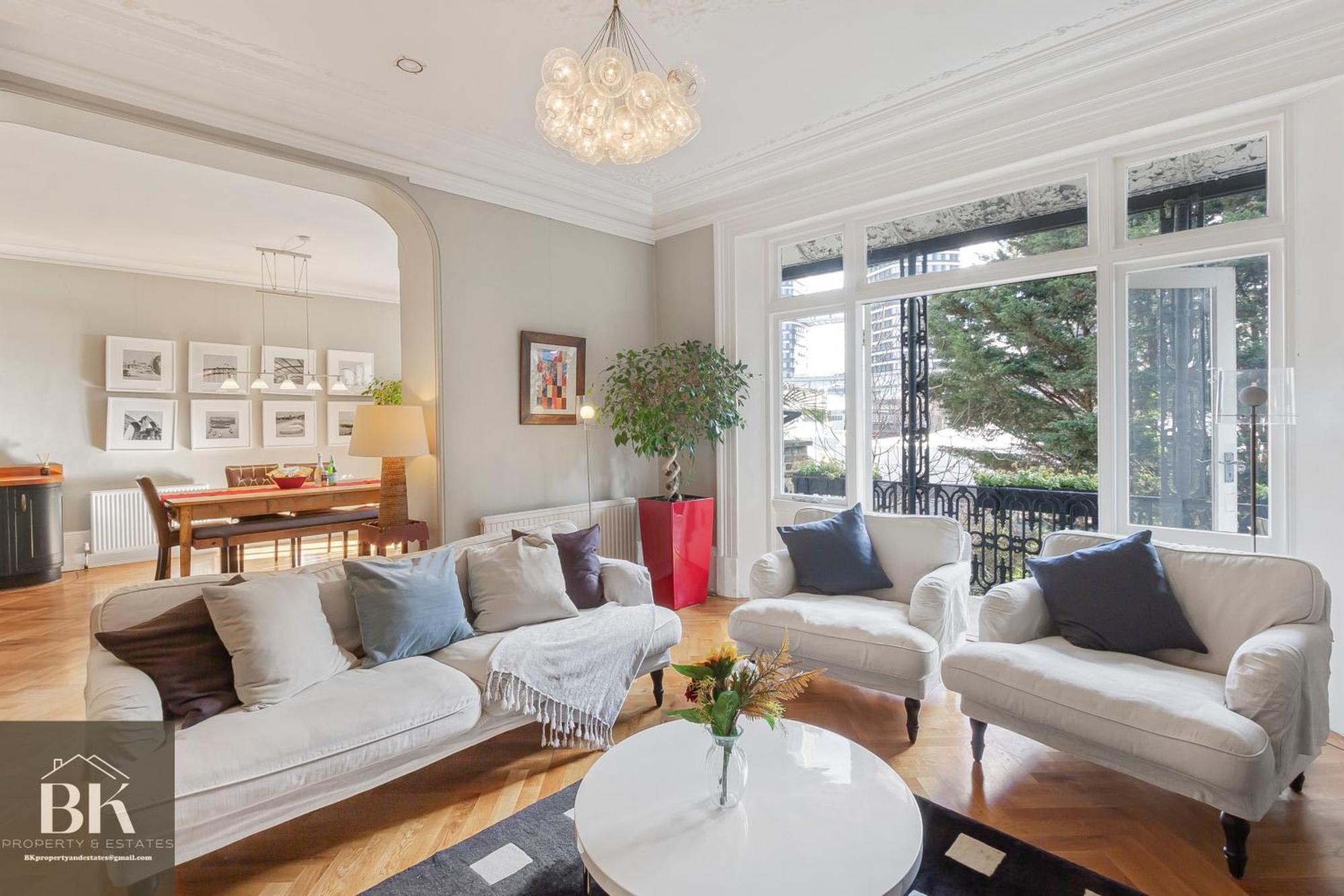 New Luxury 2 Bed 2 Bath Flat E14 * Londra