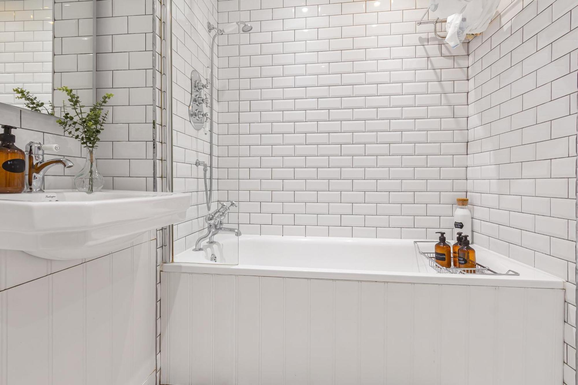 New Luxury 2 Bed 2 Bath Flat E14 Appartamento Londra